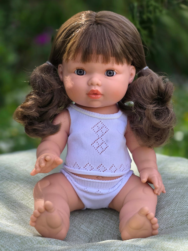 Mini Colettos, Aria (Brunette Girl Doll with Blue Eyes)
