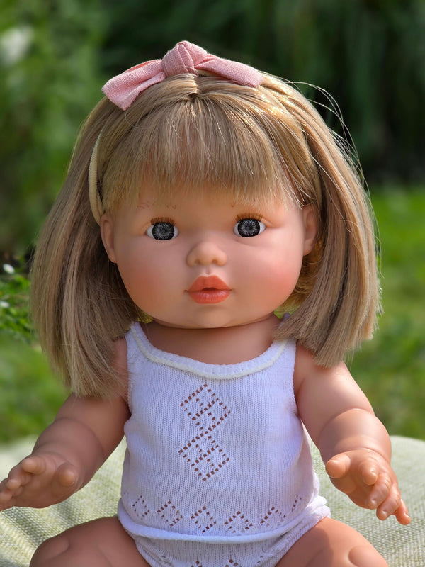 Mini Colettos, Charlotte (Blonde French Cut)