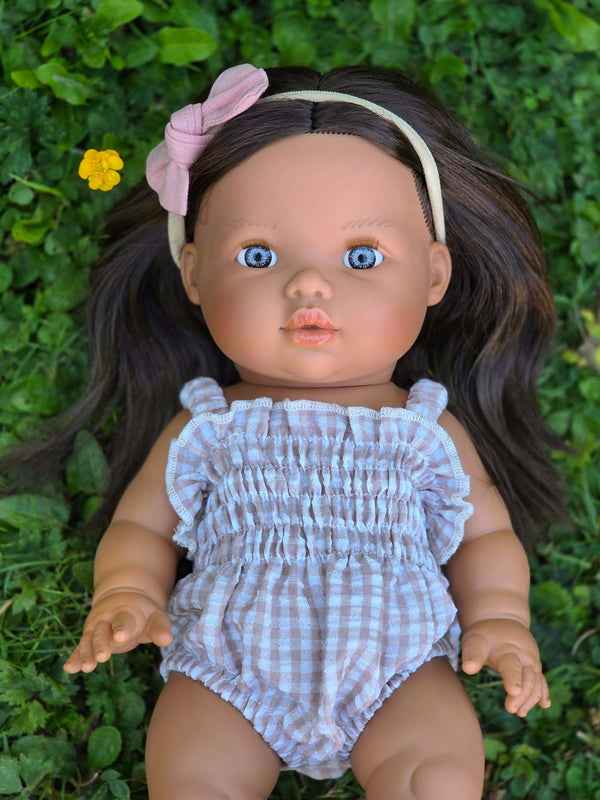 Mini Colettos, Isabel (Hispanic Girl, Brown Straight Hair and Blue Eyes)