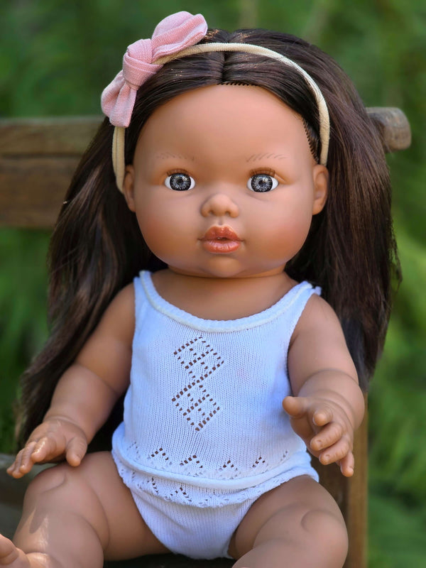 Mini Colettos, Isabel (Hispanic Girl, Brown Straight Hair and Blue Eyes)