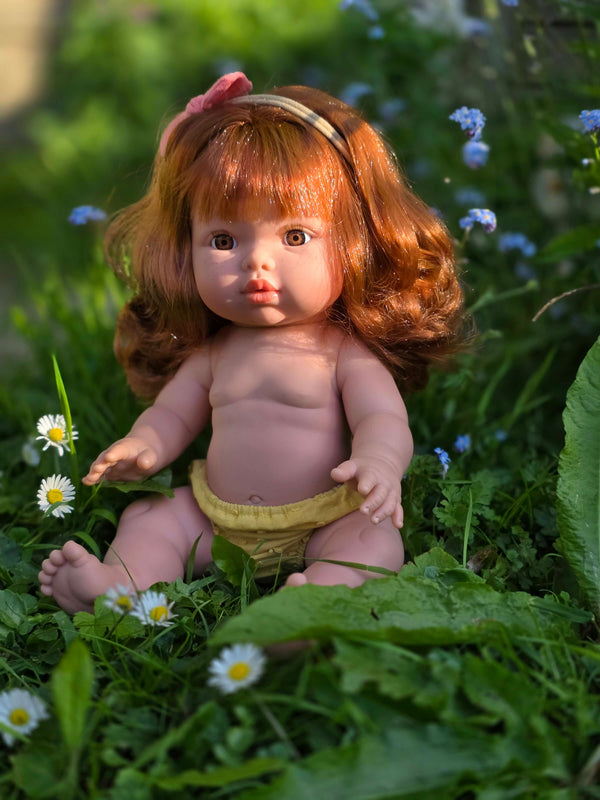 Mini Colettos, Sophia (Redhead Girl with Brown Eyes)
