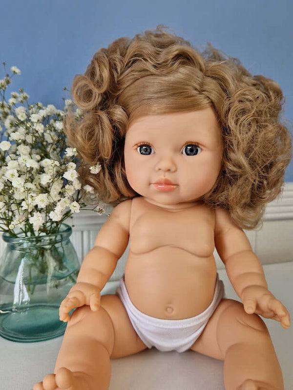 Minikane, Baby Doll Lola (Grey Blue Eyes) **Does NOT Come w Underwear**