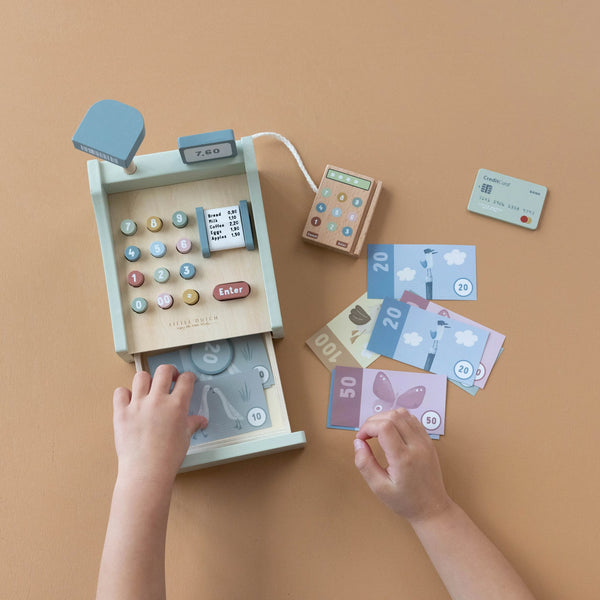 Little Dutch, Cash Register