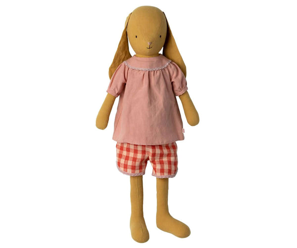 Maileg,  Bunny Size 5, Dusty Yellow in Blouse & Shorts