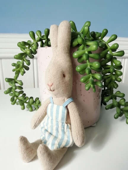 Maileg, Micro Rabbit in Blue Romper