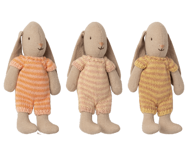 Maileg, Micro Bunny in Knitted Outfit (Orange)