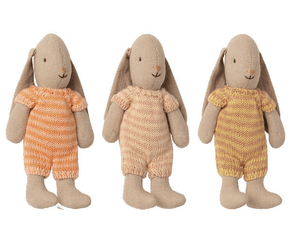 Maileg, Micro Bunny in Knitted Outfit (Orange)