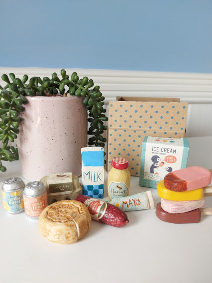 Maileg, Miniature Grocery Box