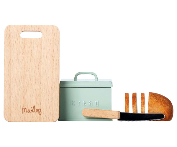 Maileg, Miniature Bread Box w. Cutting Board and Knife