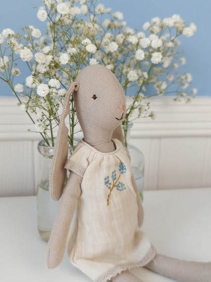 Maileg, Size 2 Bunny in White Dress w Blue Flower