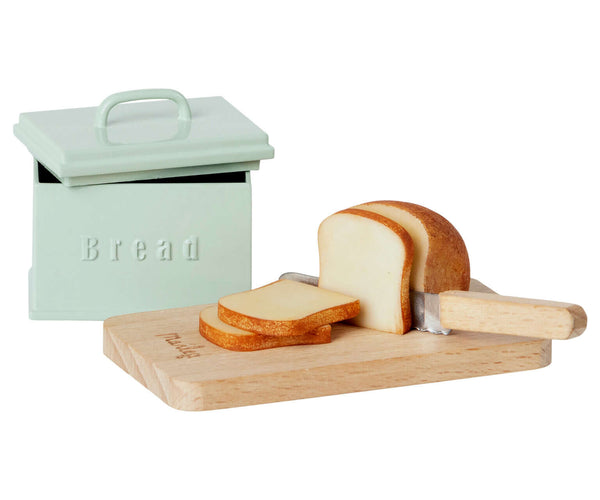 Maileg, Miniature Bread Box w. Cutting Board and Knife